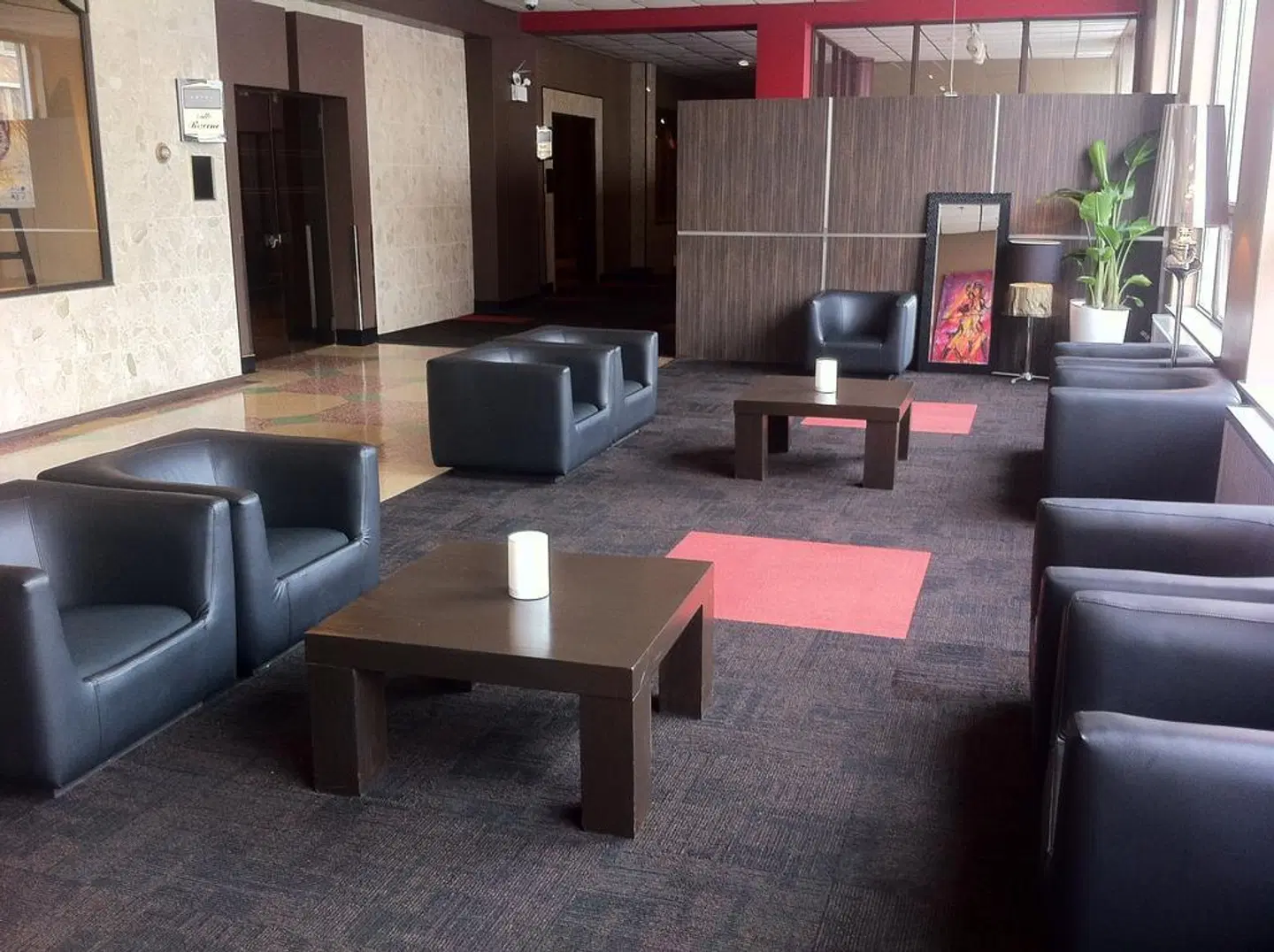 Chicoutimi LOUNGE_LOBBY