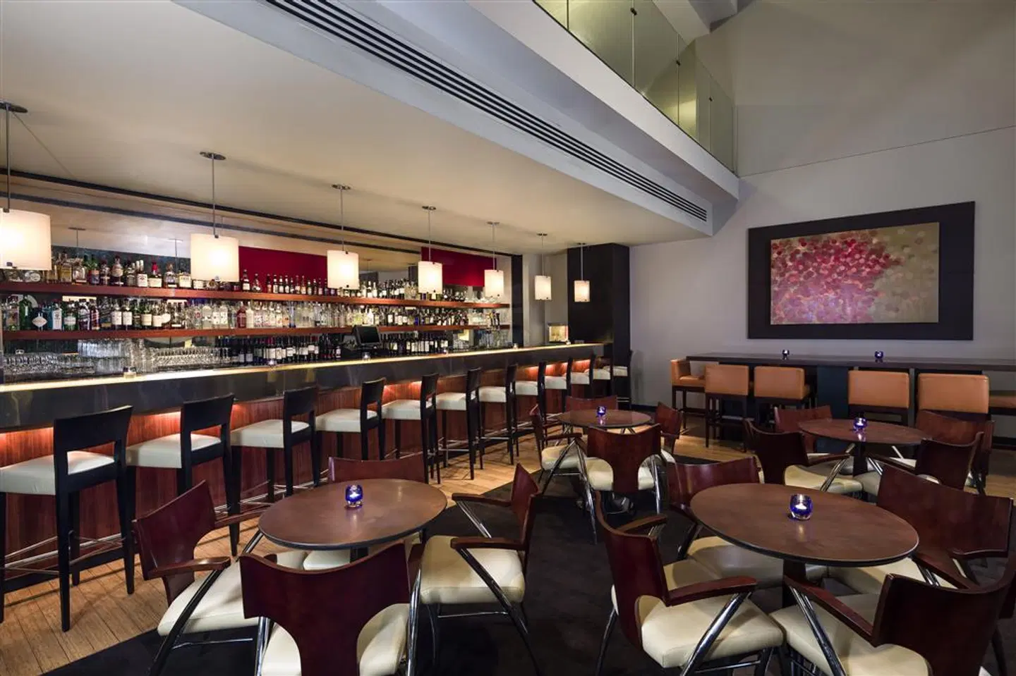 The Westin Detroit Metropolitan Airport Bar