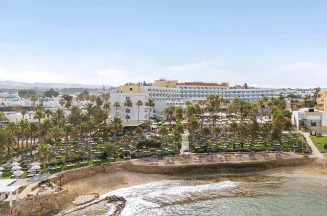 St. George Beach Hotel & Spa Resort EXTERIOR
