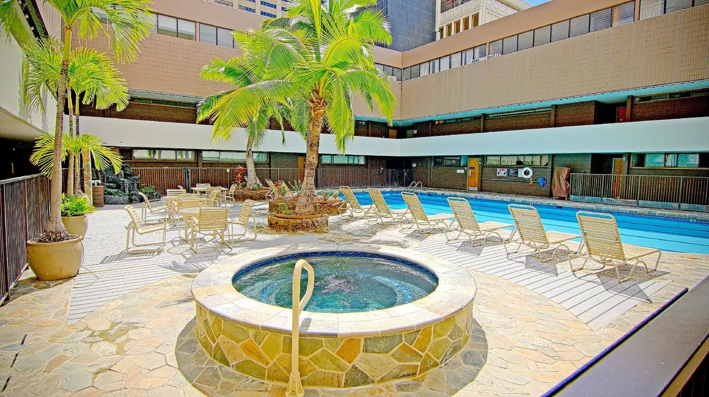 Aston at the Executive Centre Hotel EXTERIOR