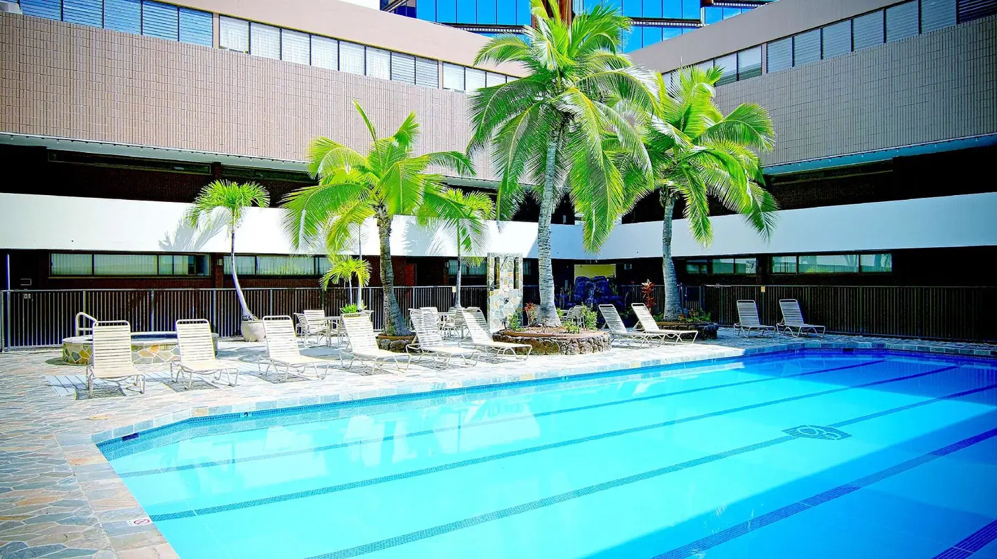 Aston at the Executive Centre Hotel OUTDOOR_POOL