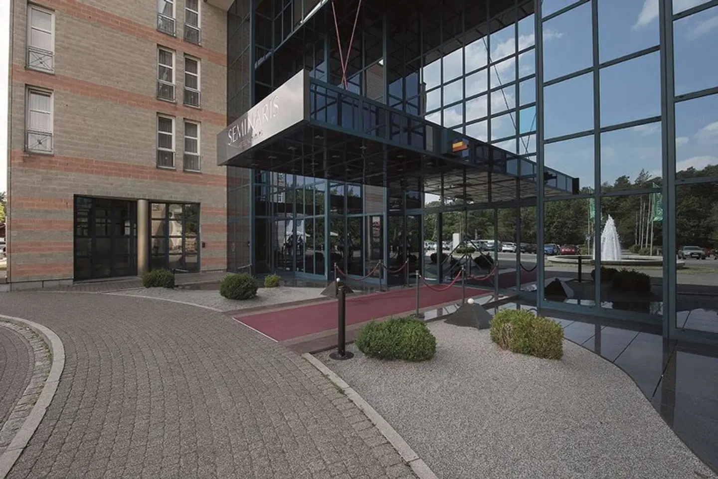 Seminaris Hotel Nürnberg EXTERIOR