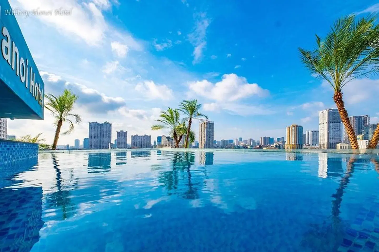 Hillary Hanoi Hotel OUTDOOR_POOL