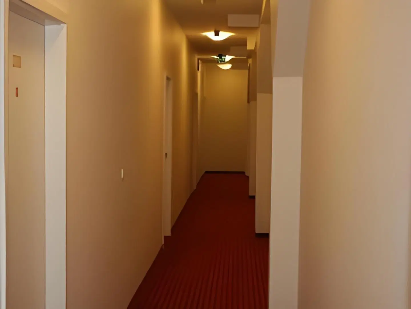 Aariana ROOM_EXAMPLE