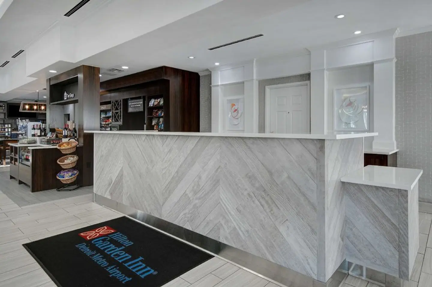 Hilton Garden Inn Detroit Metro Airport LOUNGE_LOBBY