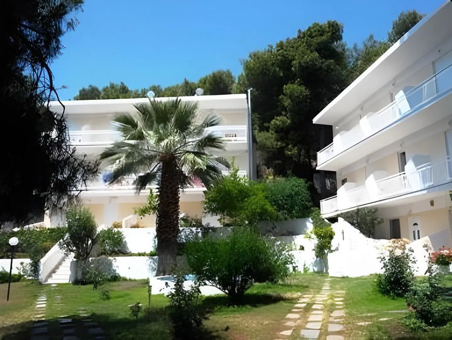 Zontanos Studios EXTERIOR