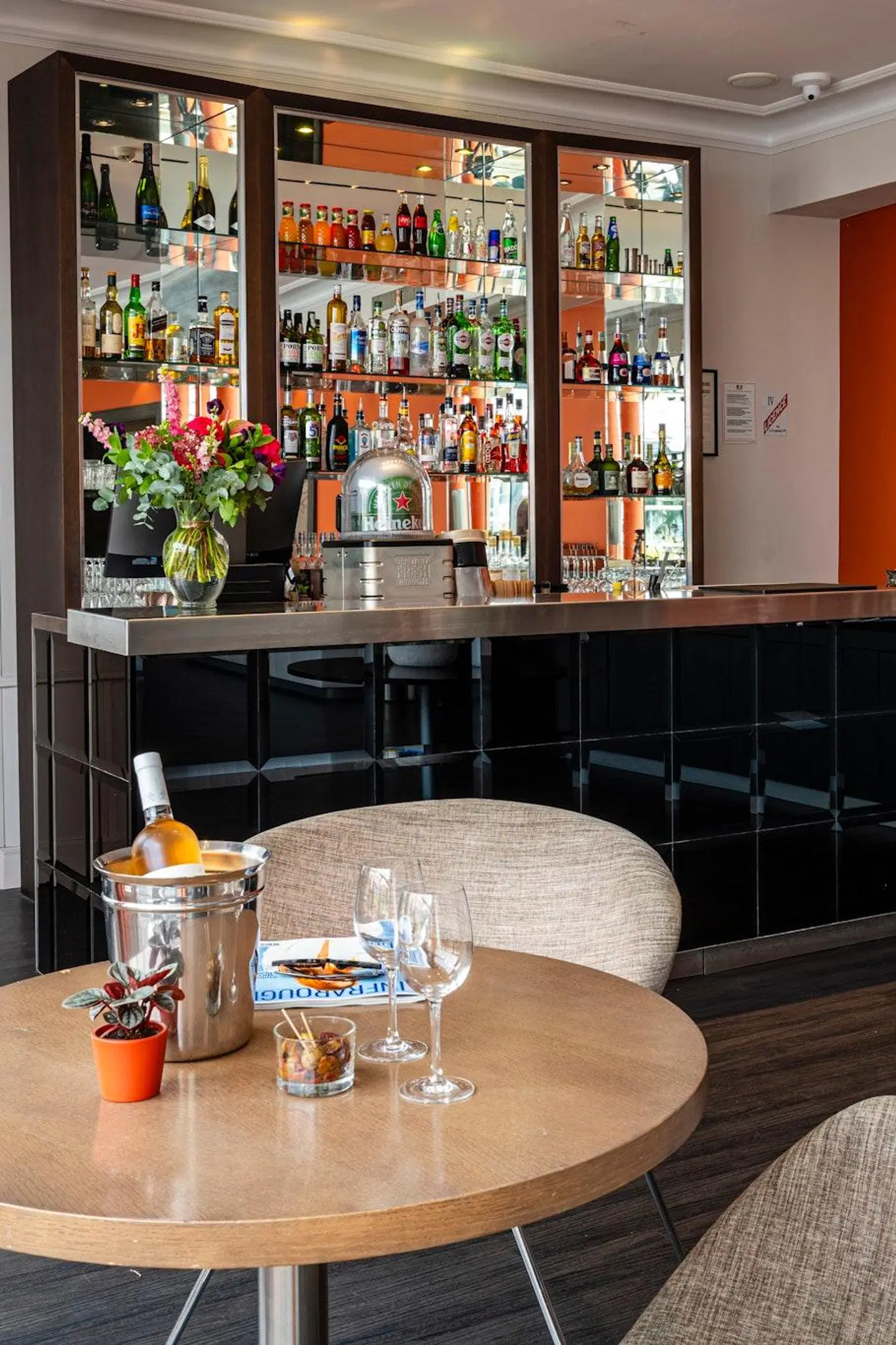 Le Canberra Bar