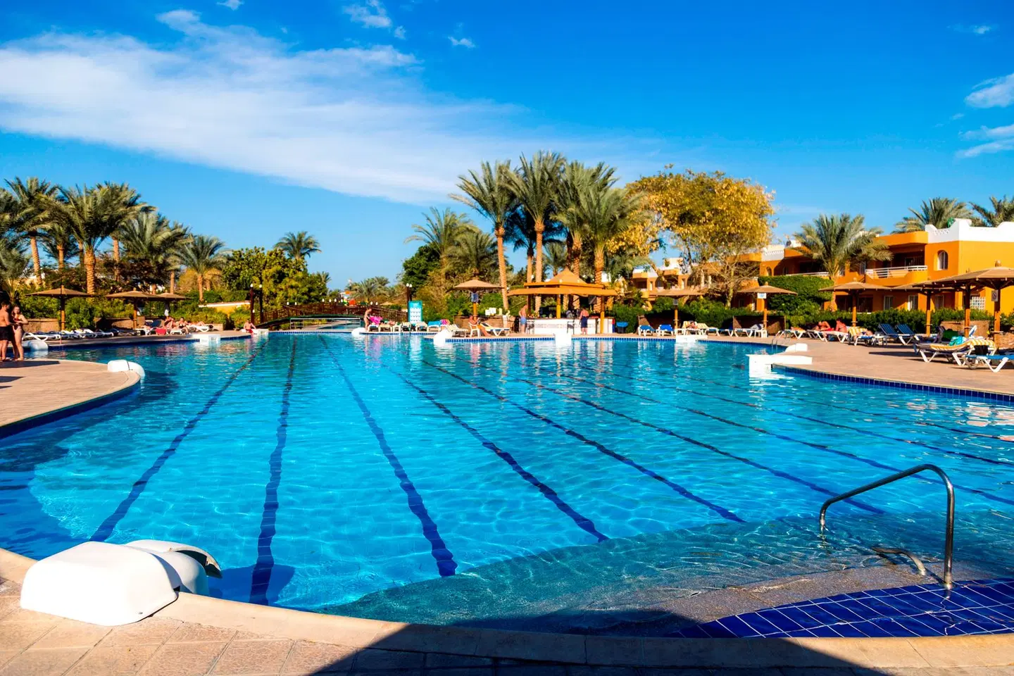 Golden Beach Resort OUTDOOR_POOL