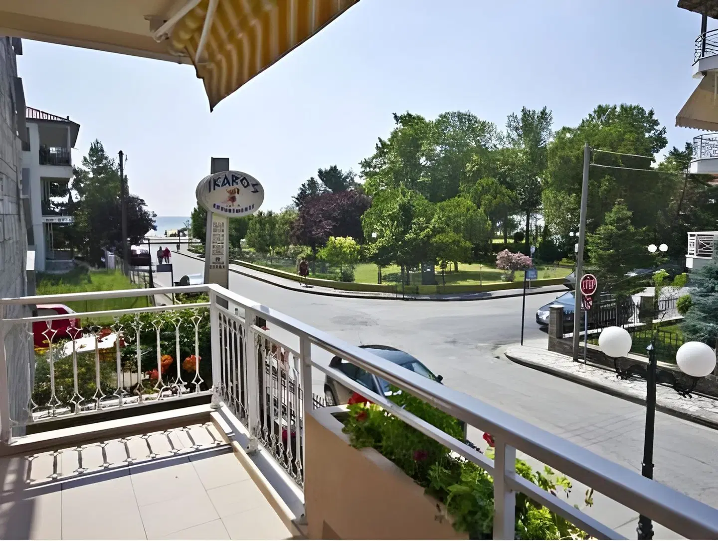 Ikaros Apartments Terrasse