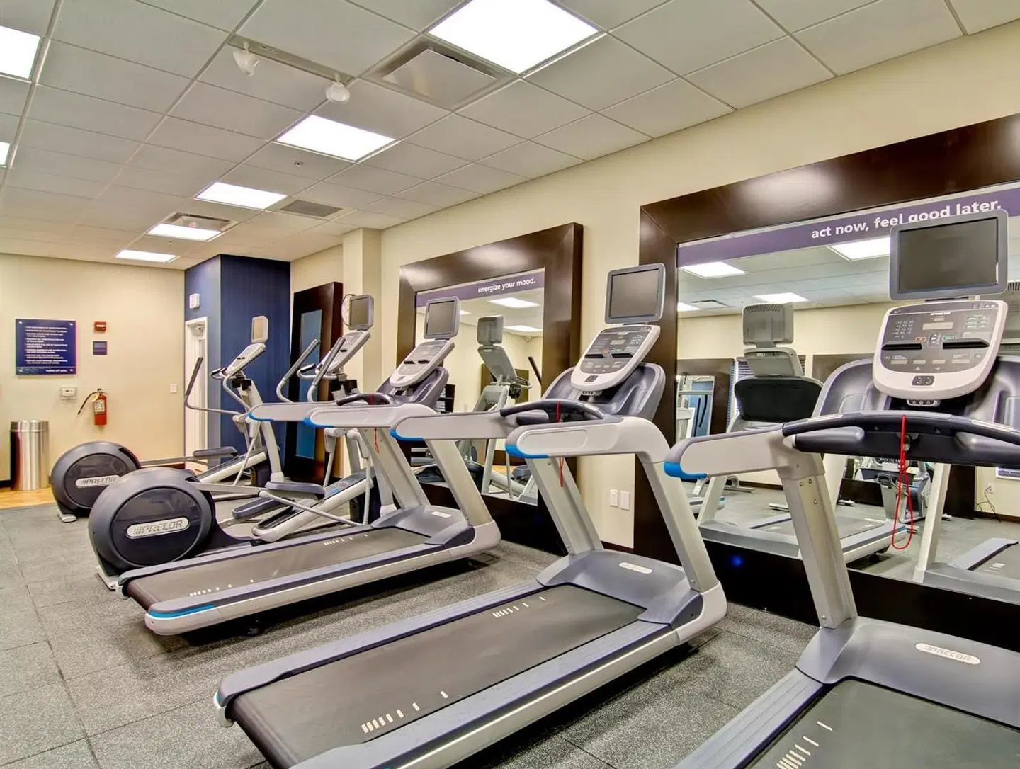 Hampton Inn & Suites Detroit/Troy SPORTS_AND_LEISURE