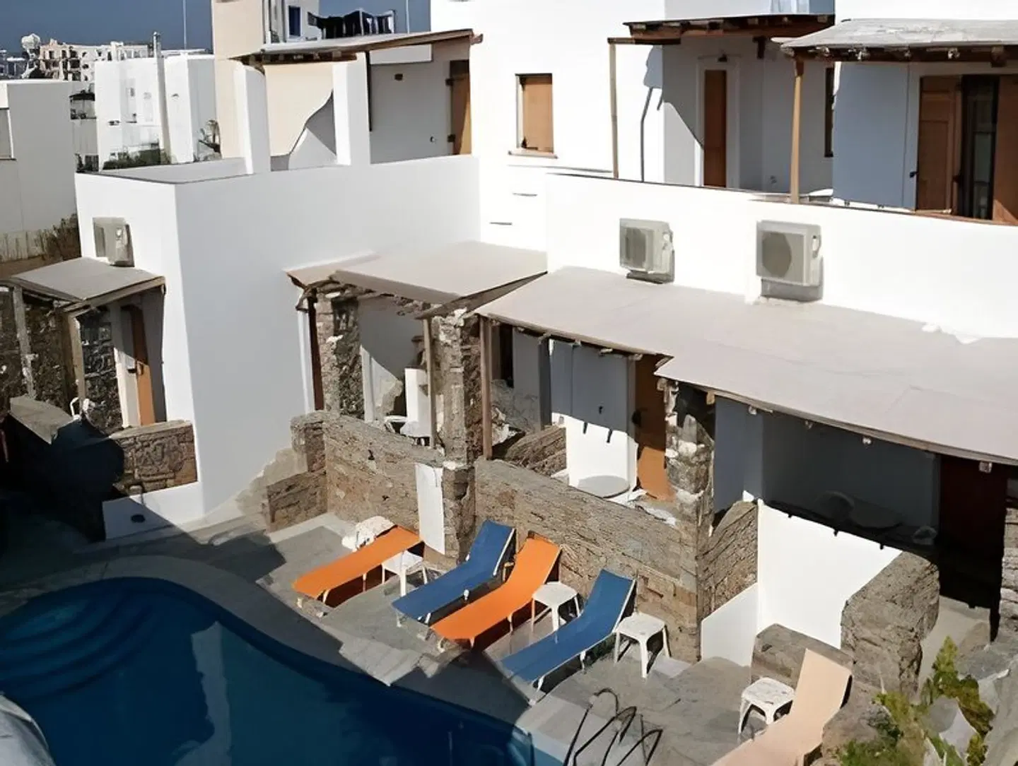 Siroco's Rooms & Studios EXTERIOR