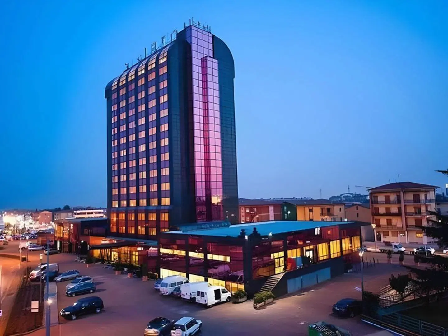 Montresor Hotel Tower EXTERIOR