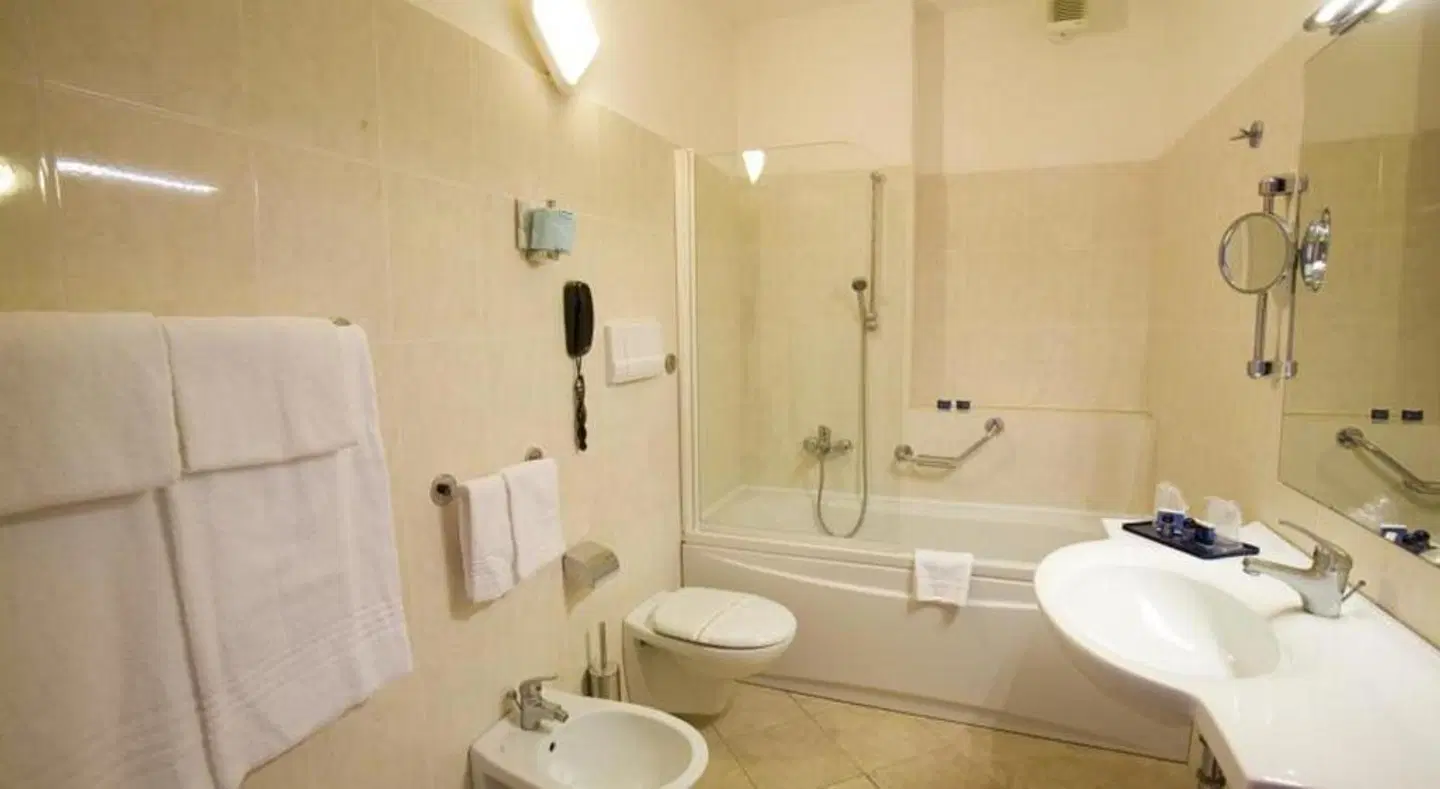 Villa Esperia Badezimmer