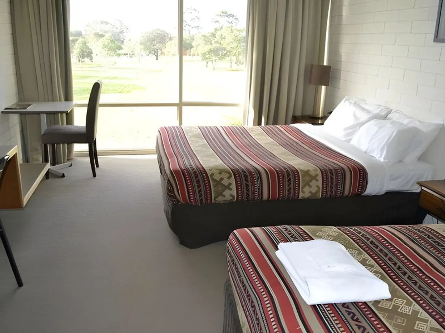 Parkside Motel ROOM_EXAMPLE