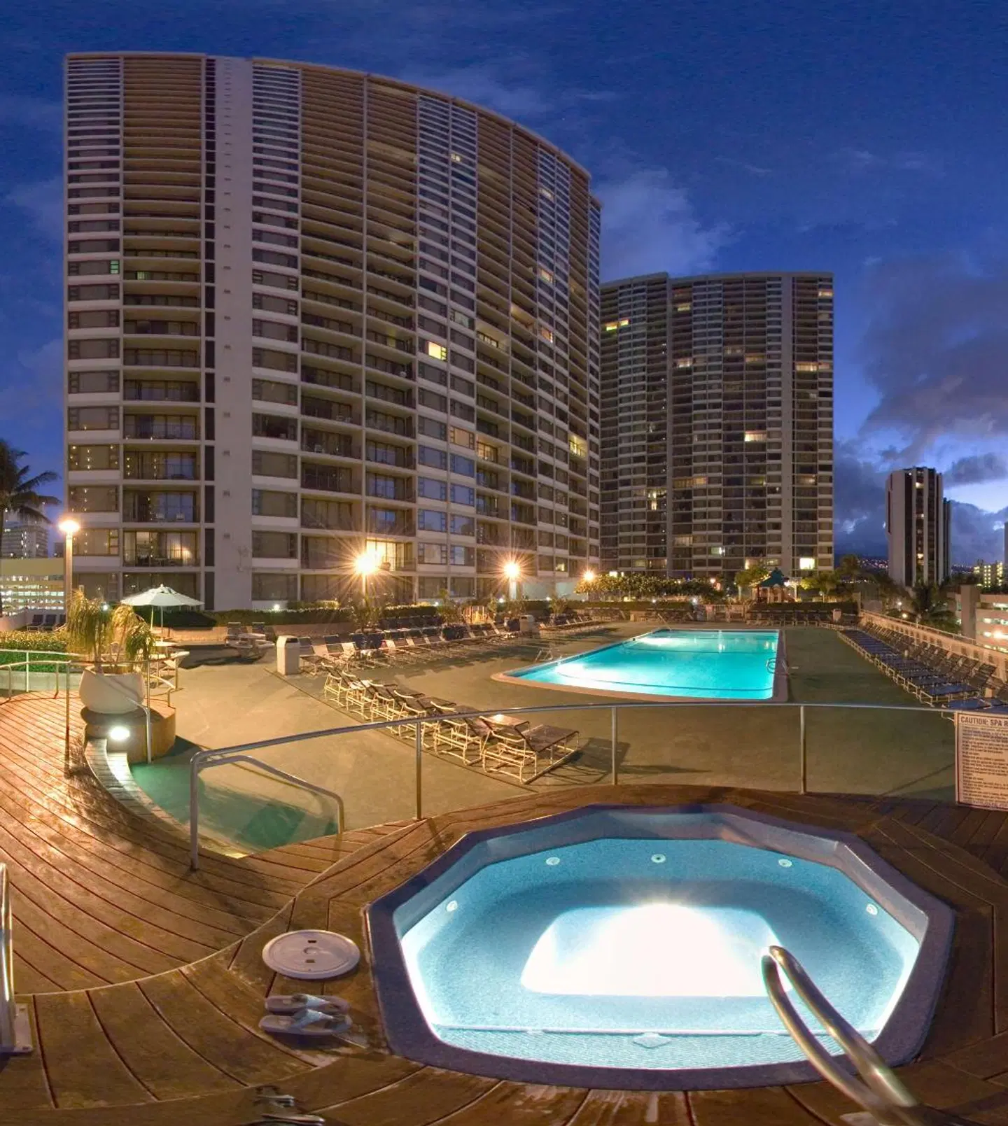 Aston at the Waikiki Banyan HEALTH_BEAUTY