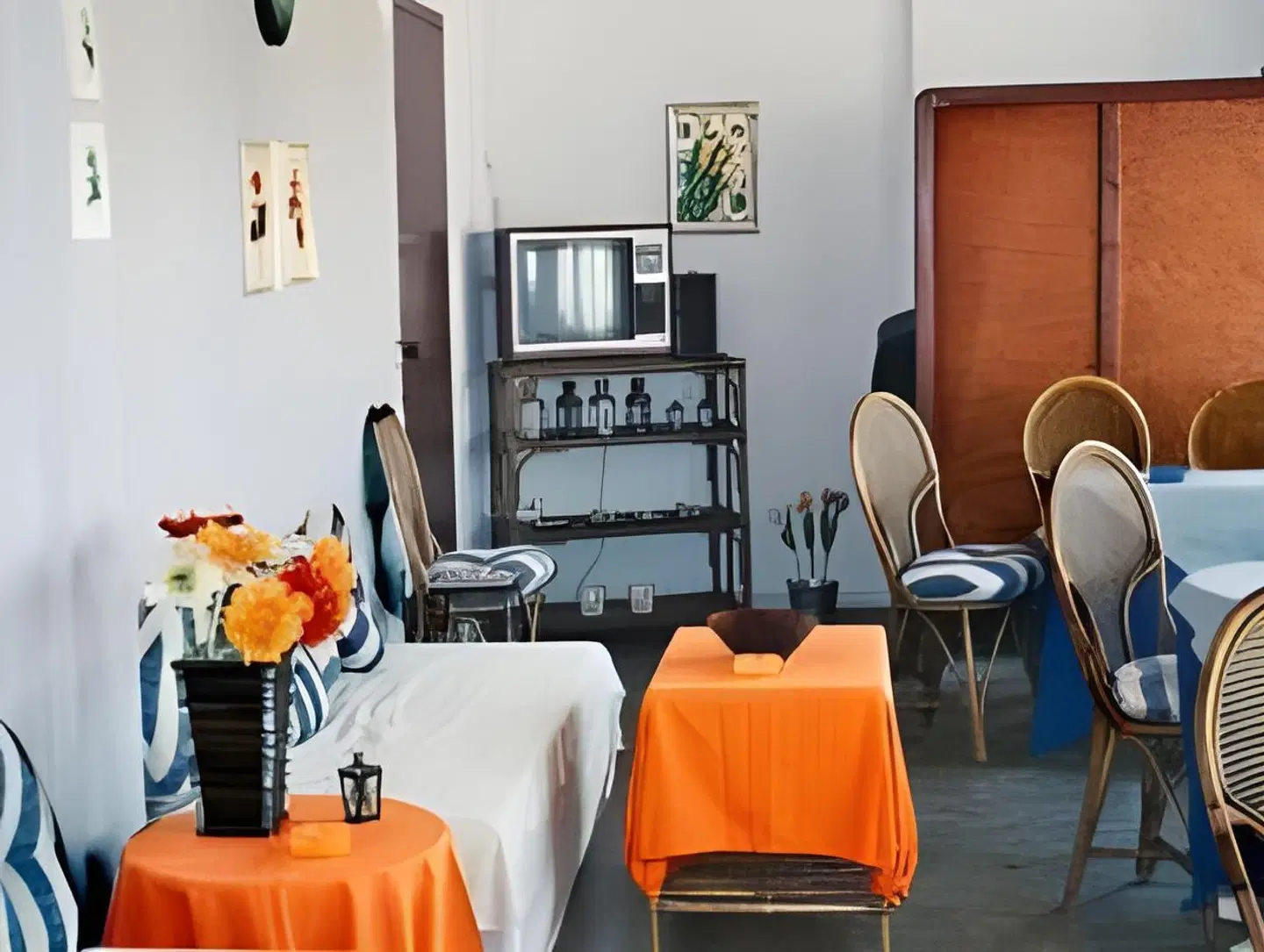 Danaos ROOM_EXAMPLE