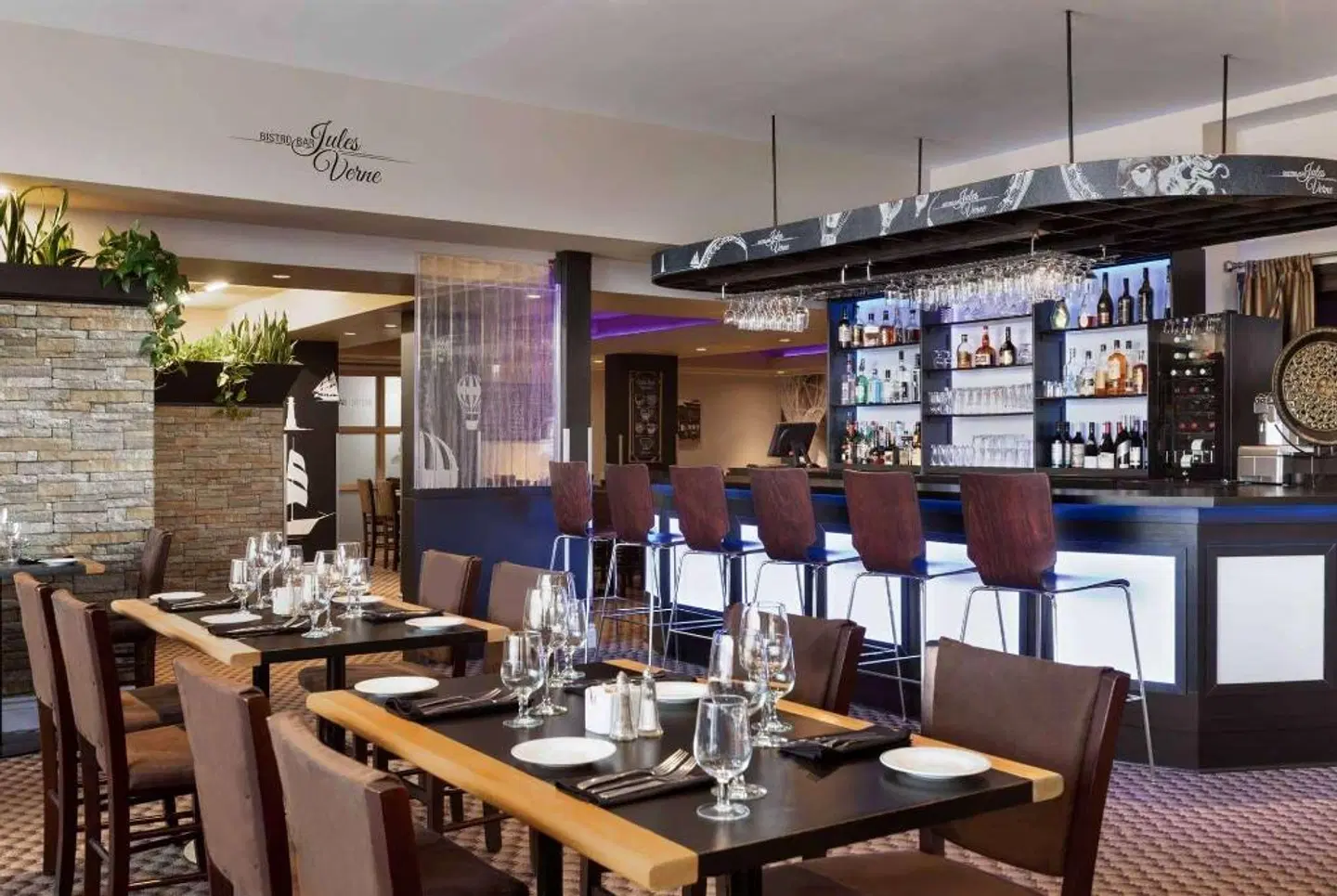 Travelodge by Wyndham Hotel & Convention Centre Quebec Restaurant