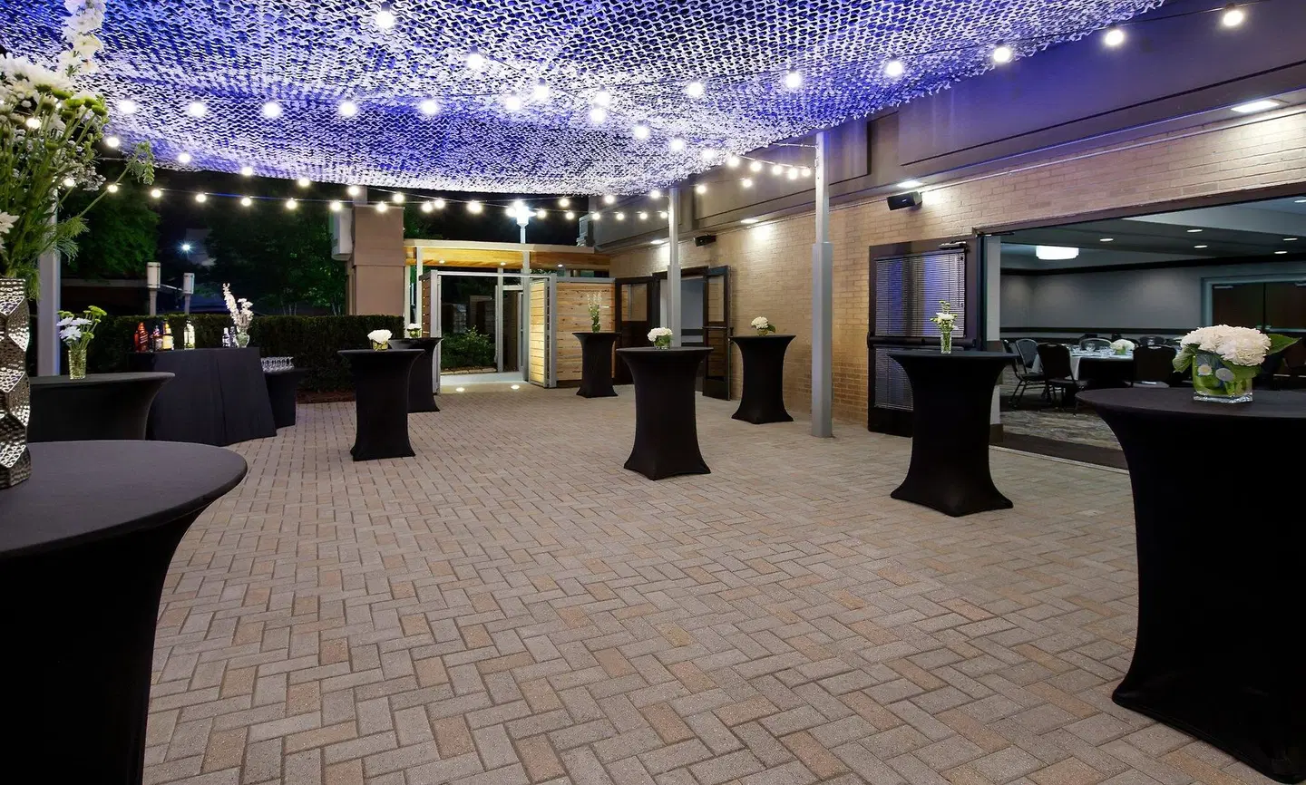 Holiday Inn Nashville-Vanderbilt (Dwtn) by IHG LOUNGE_LOBBY