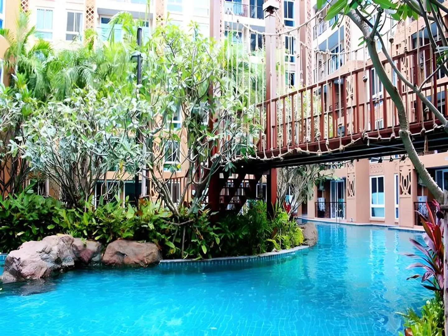 Atlantis Condo & Water Park Pattaya by the Sea OUTDOOR_POOL