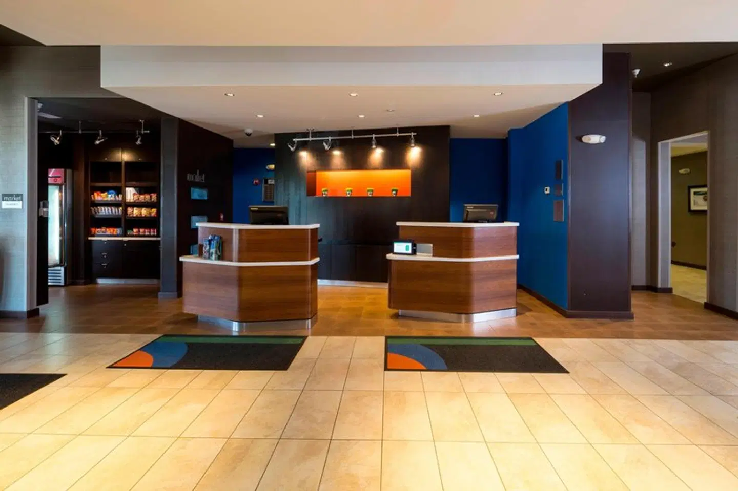 Courtyard by Marriott Battle Creek LOUNGE_LOBBY