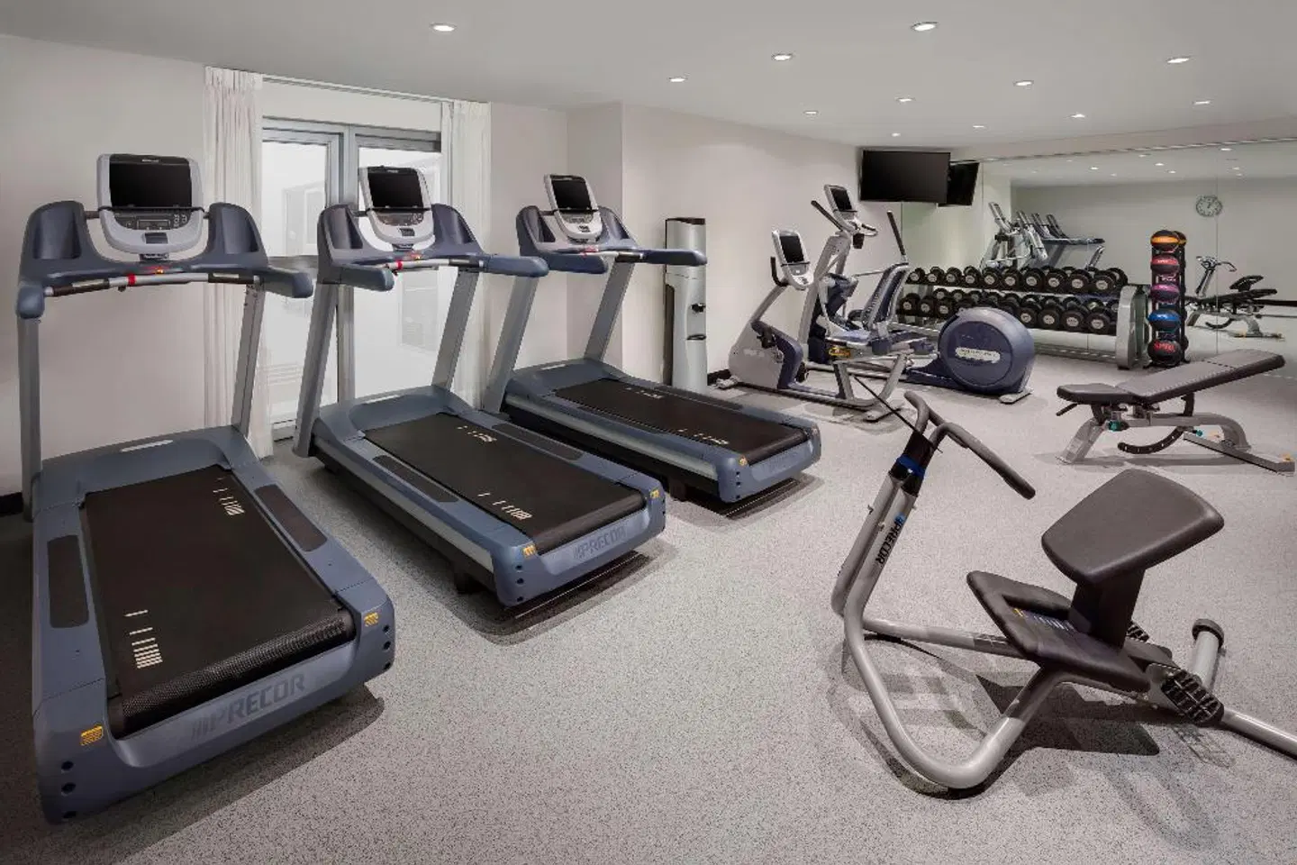 Hilton Cabana Miami Beach SPORTS_AND_LEISURE