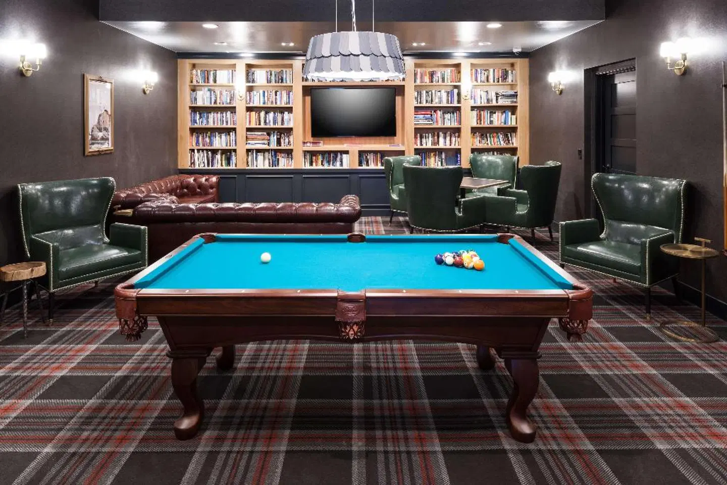 Embassy Suites by Hilton Anchorage Hallenbad