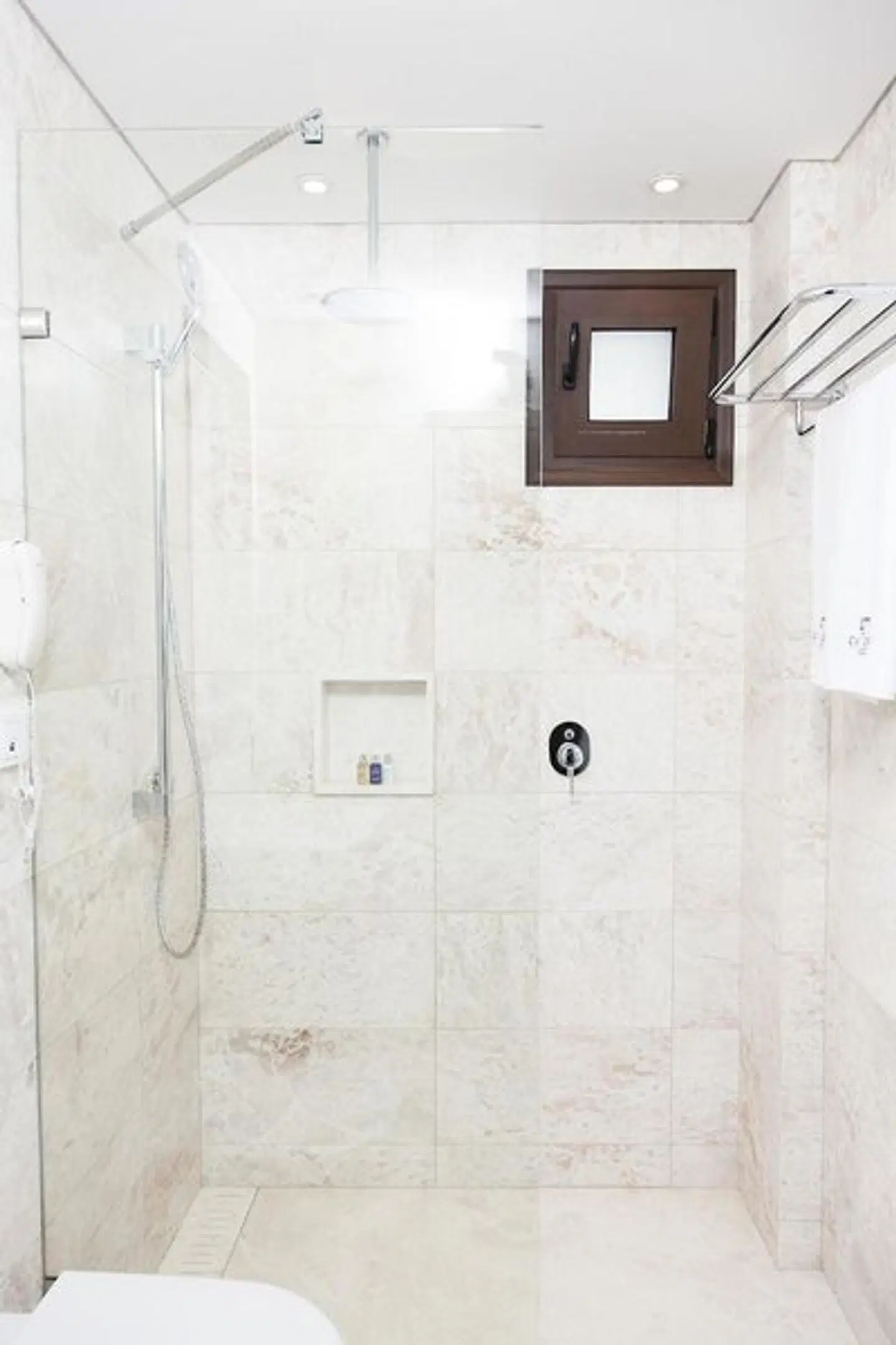 Ayia Marina Suites Badezimmer