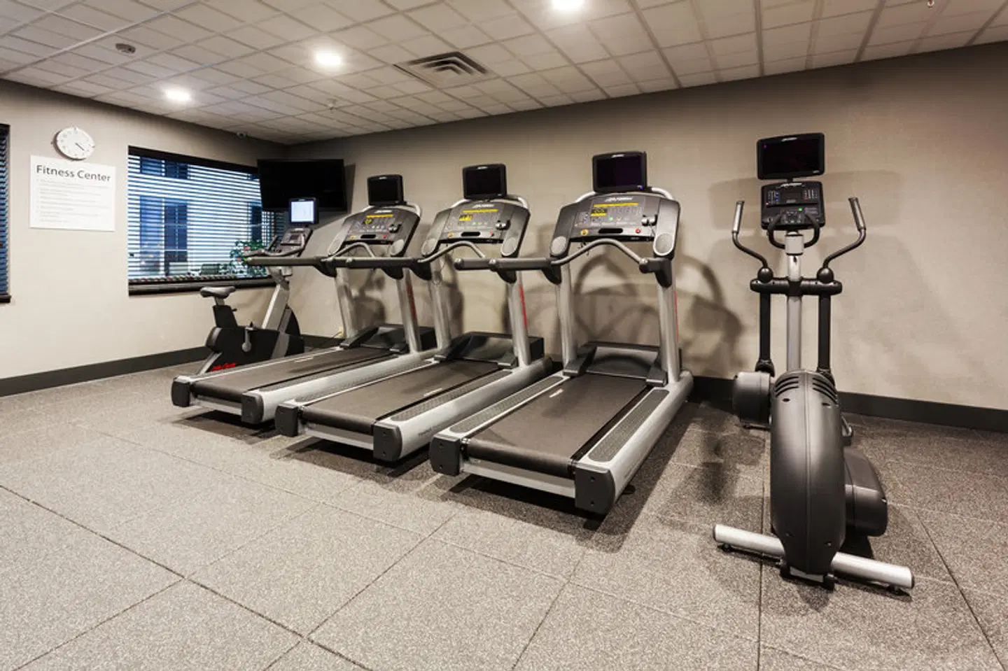 Holiday Inn Express & Suites Rapid City I-90 by IHG SPORTS_AND_LEISURE