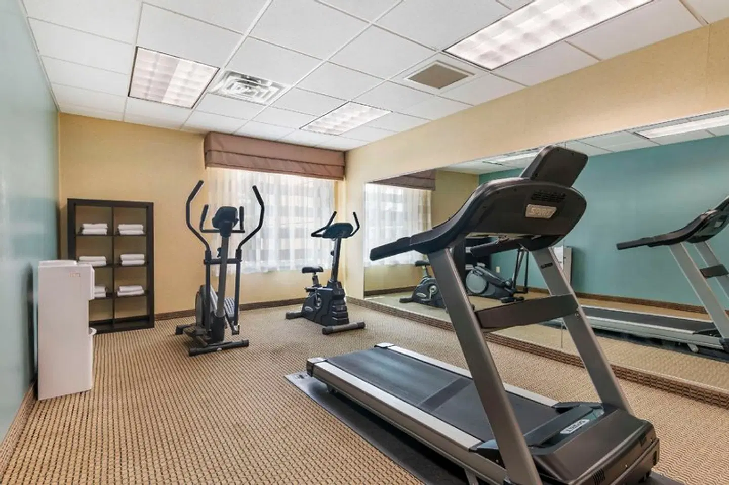 Sleep Inn & Suites SPORTS_AND_LEISURE