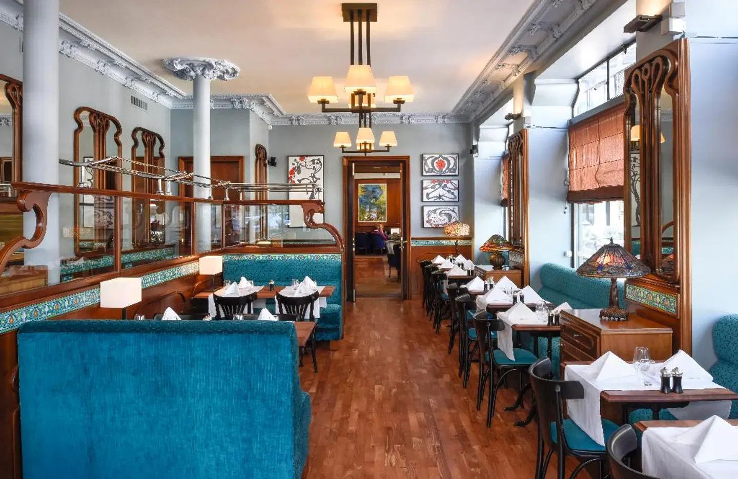 Tiffany Restaurant