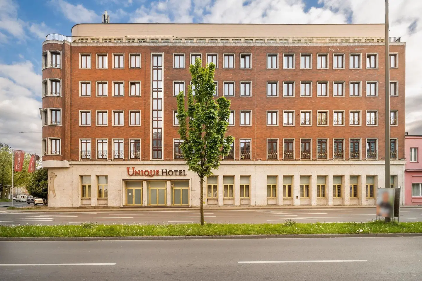 Hotel Unique Dortmund Hauptbahnhof EXTERIOR