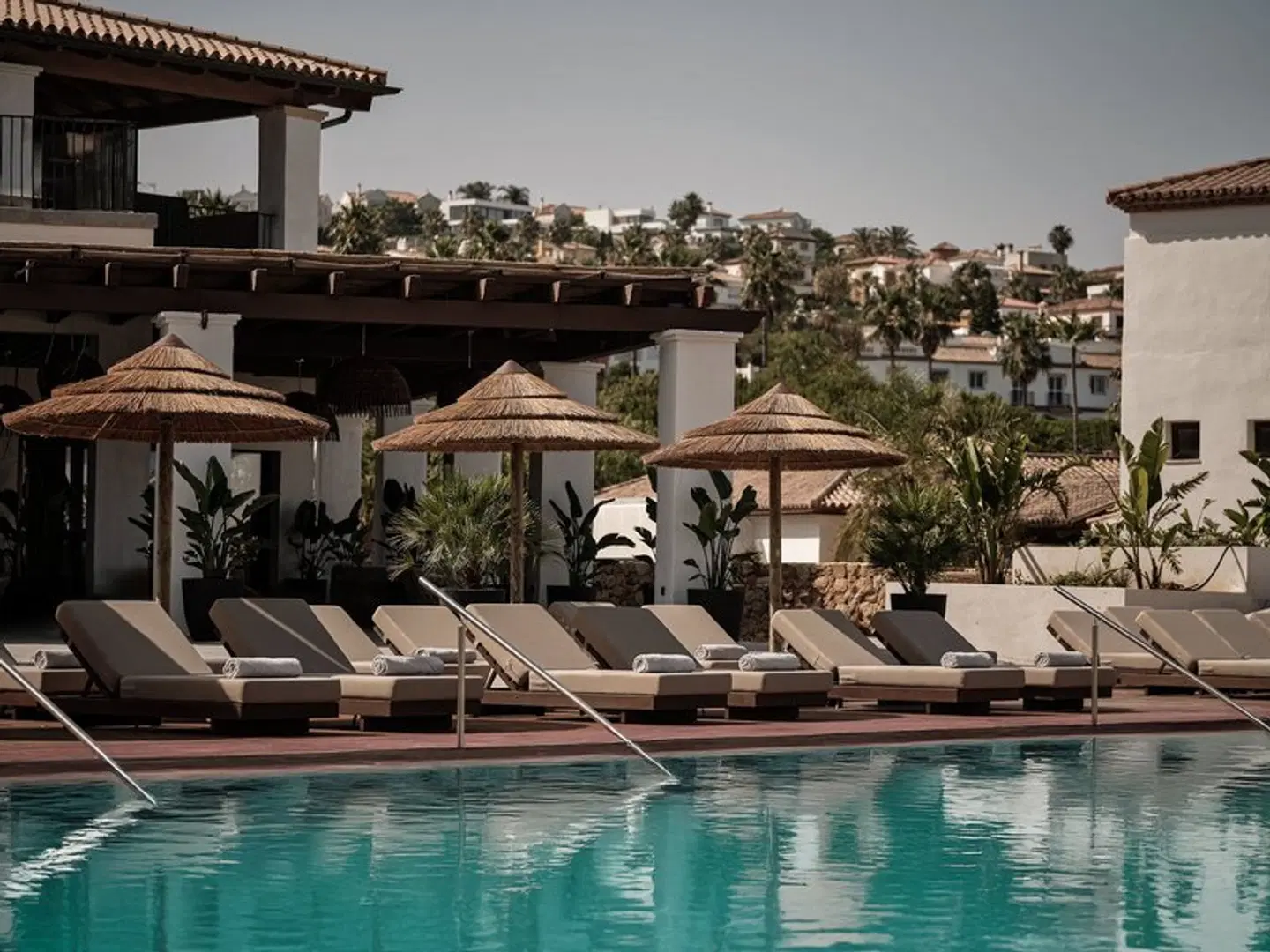OKU Andalusia OUTDOOR_POOL