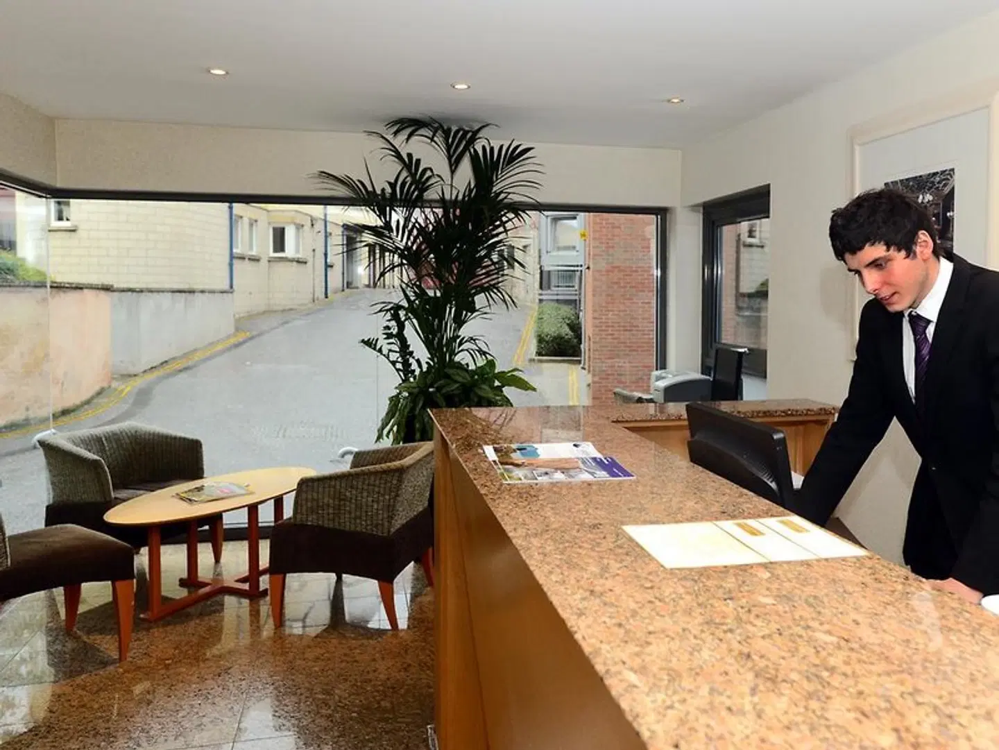 Holyrood Aparthotel LOUNGE_LOBBY