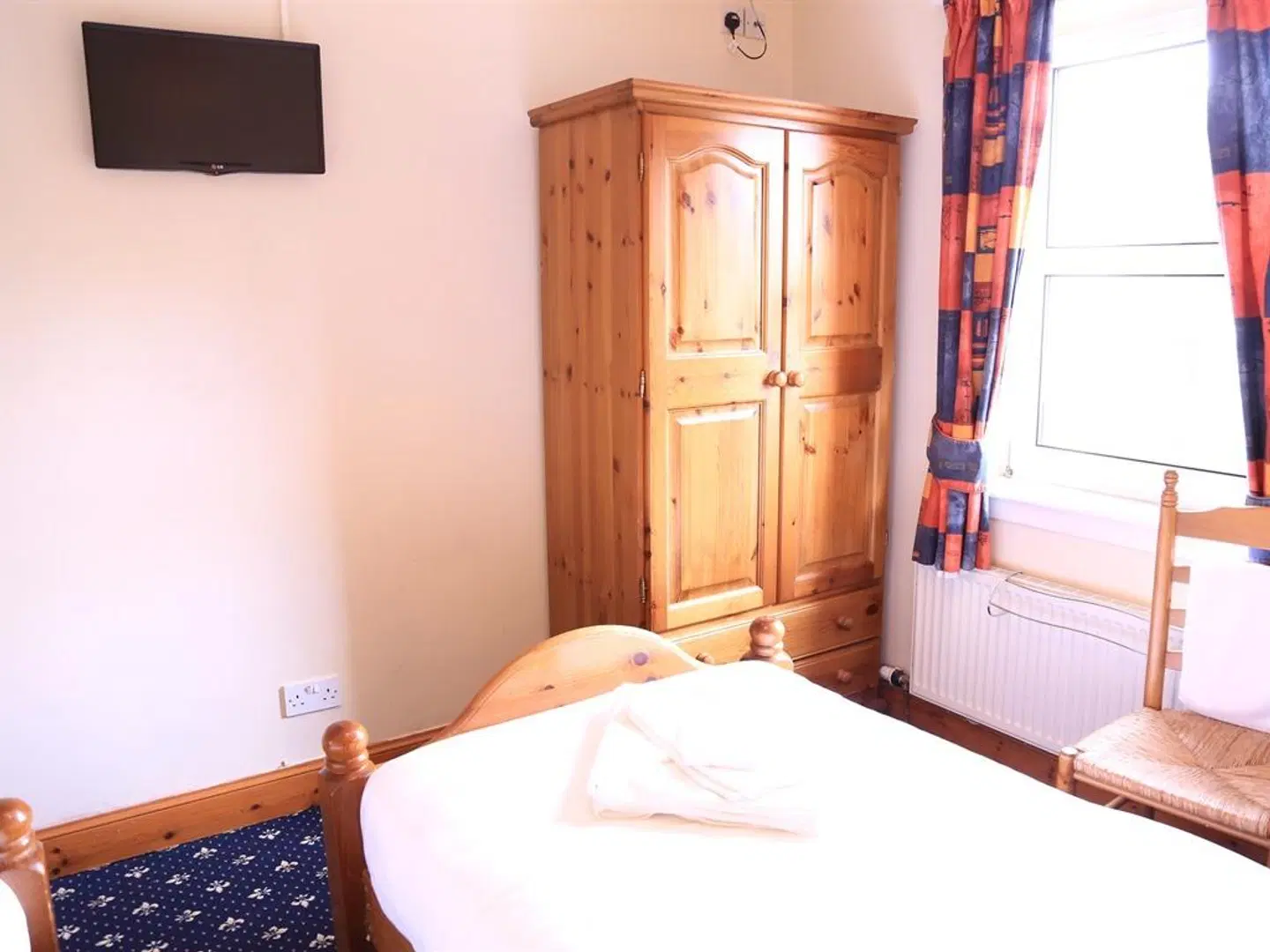 Twin Lions Hotel ROOM_EXAMPLE