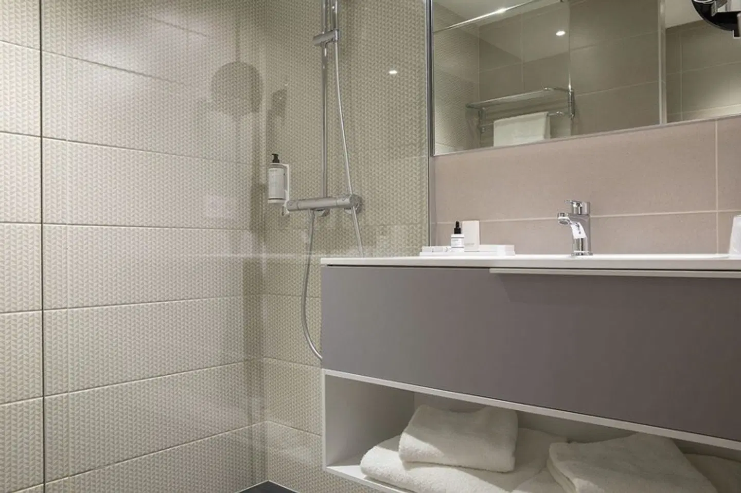 James Boutique Hôtel Badezimmer