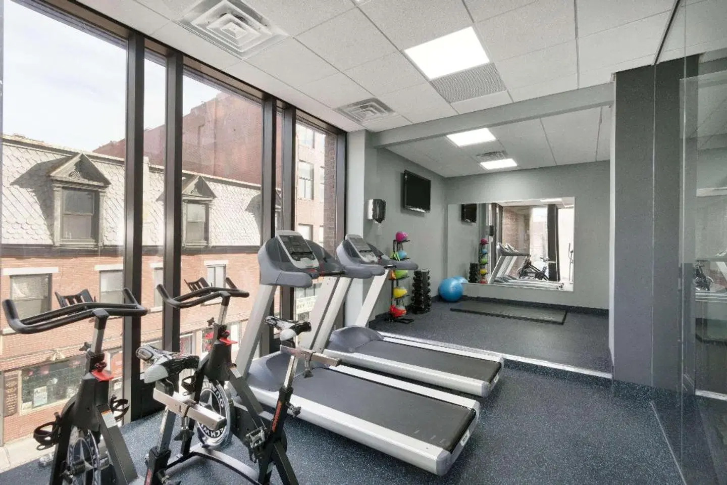 Travelodge Hotel by Wyndham Montreal Centre SPORTS_AND_LEISURE