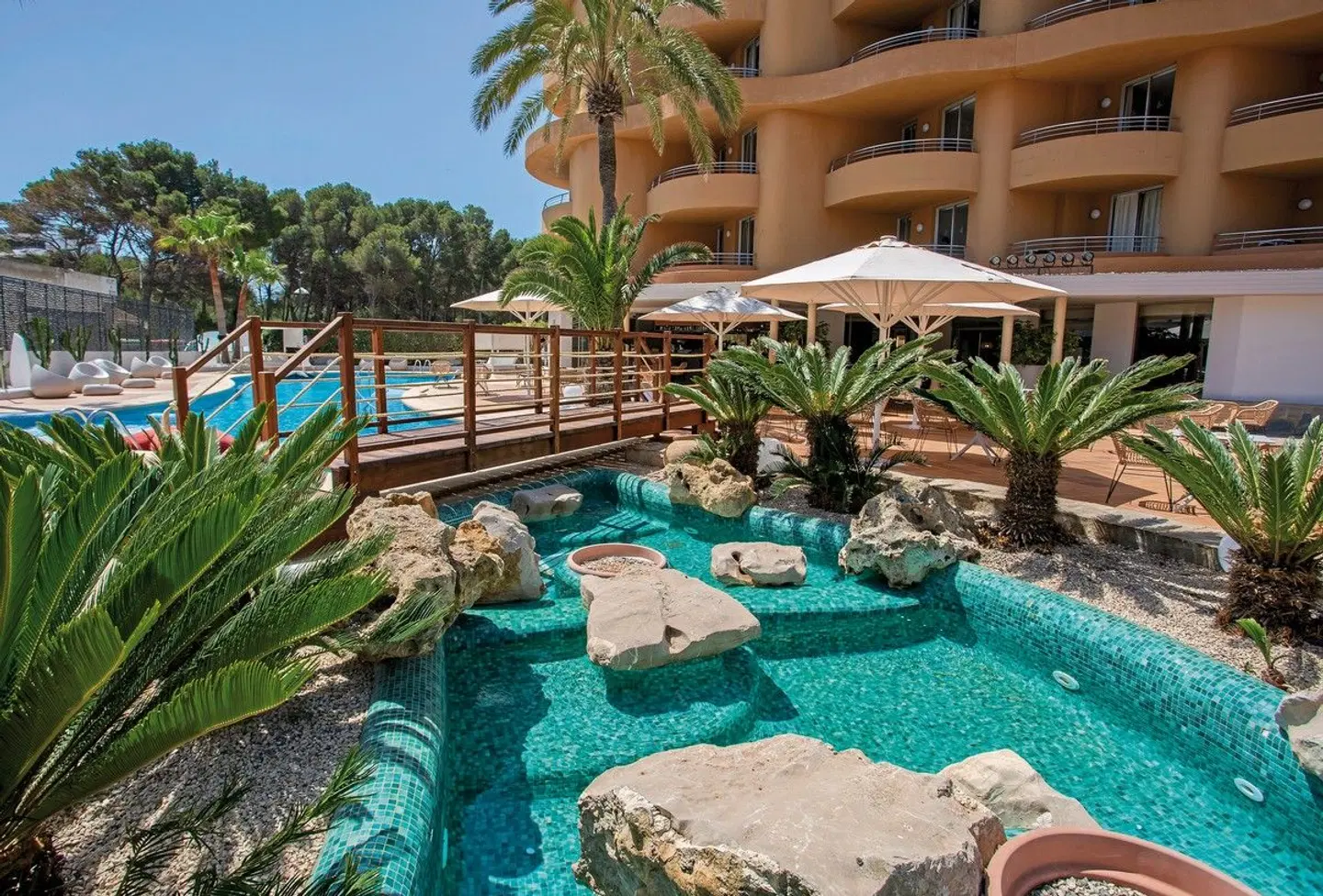 Marins Beach Club OUTDOOR_POOL