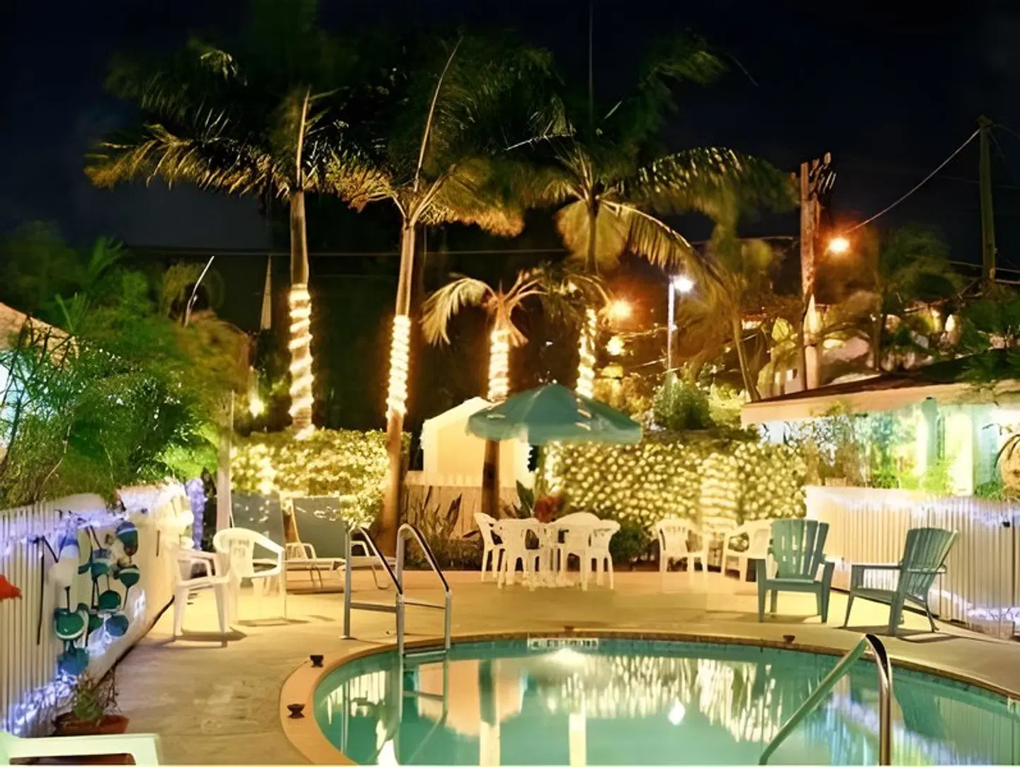 Southwinds Motel OUTDOOR_POOL
