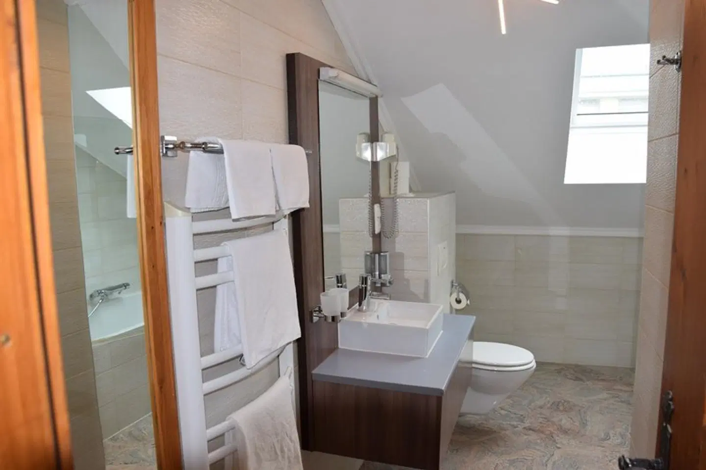 Atel Hotel Lasserhof Badezimmer