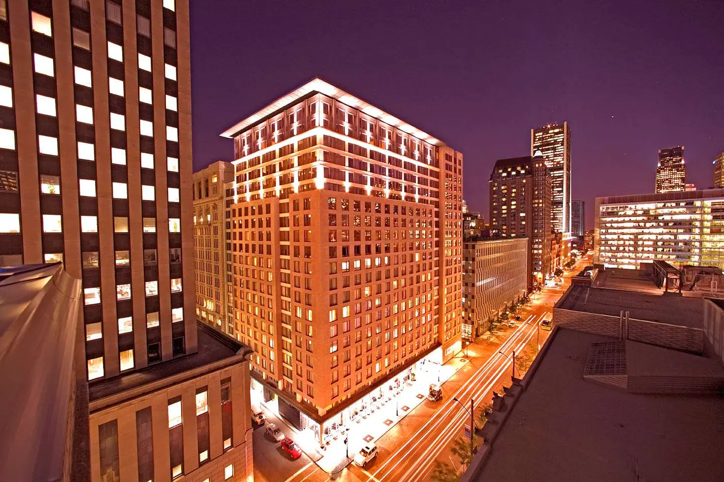 Embassy Suites by Hilton - Montreal EXTERIOR