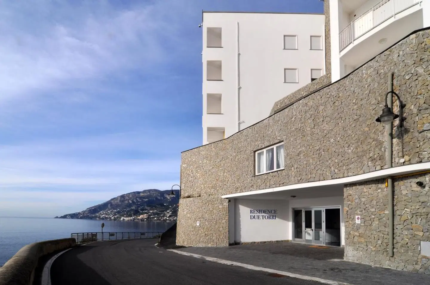 Residence Due Torri EXTERIOR