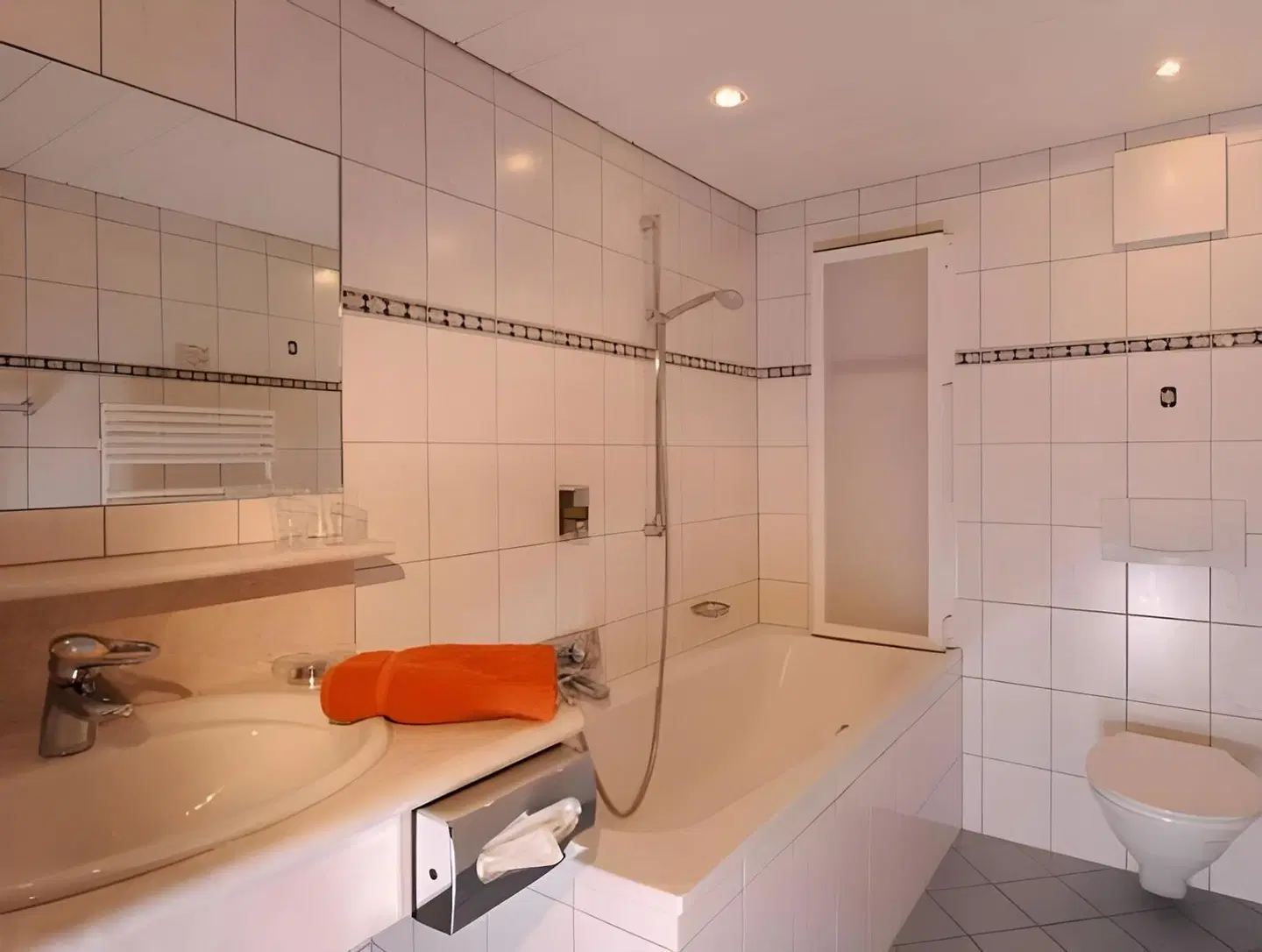 Hotel Post Kappl Badezimmer