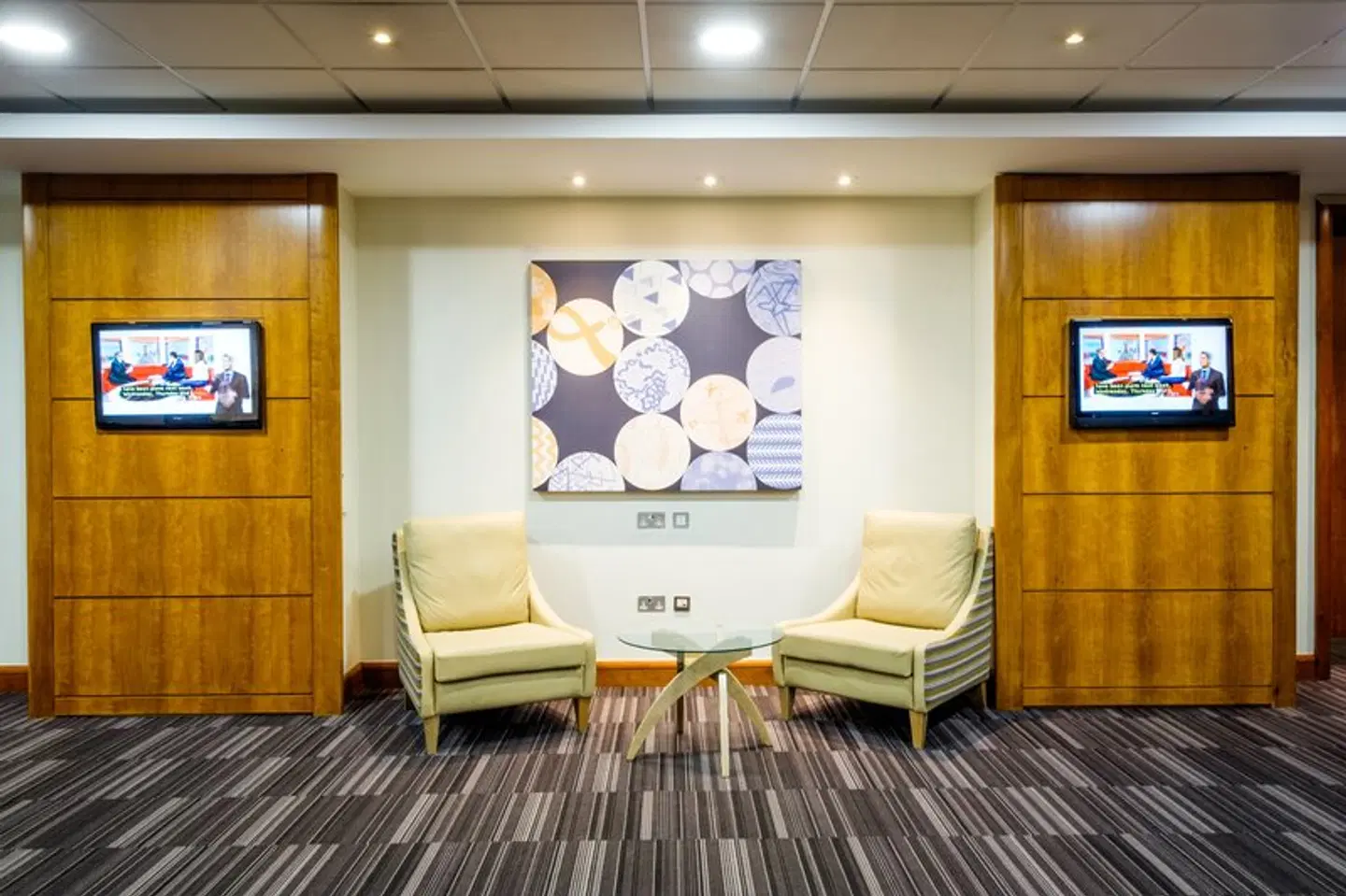 Holiday Inn London Gatwick Airport LOUNGE_LOBBY