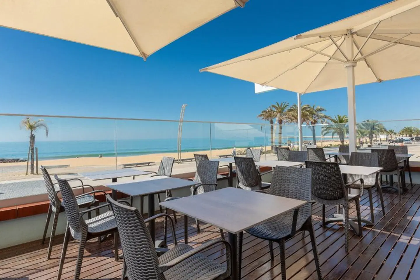 Dom Jose Beach Hotel Terrasse