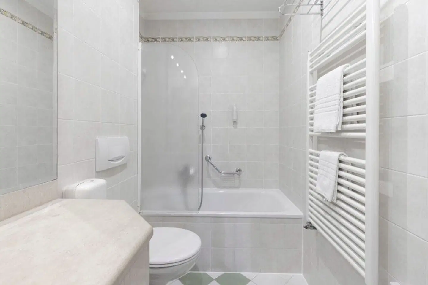 Hotel Delfino Lugano Badezimmer