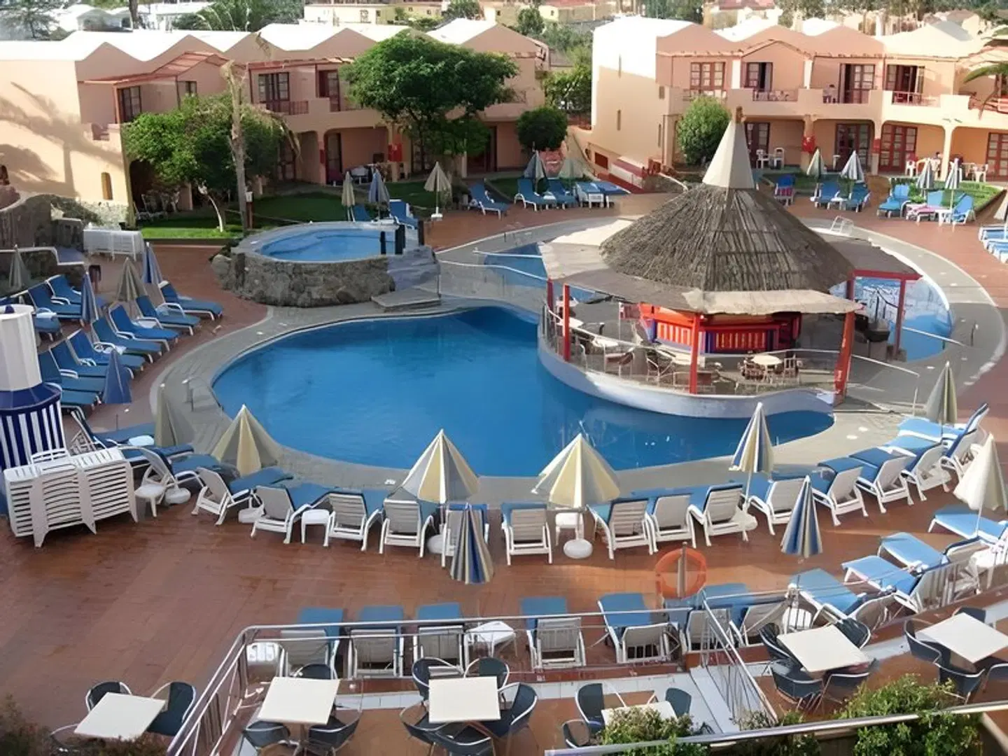 Turbo Club OUTDOOR_POOL