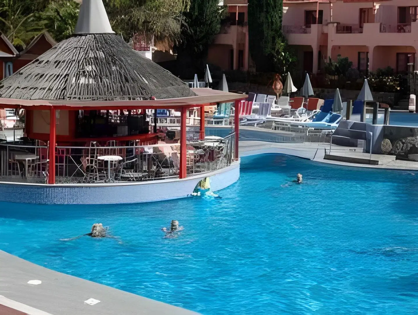 Turbo Club OUTDOOR_POOL