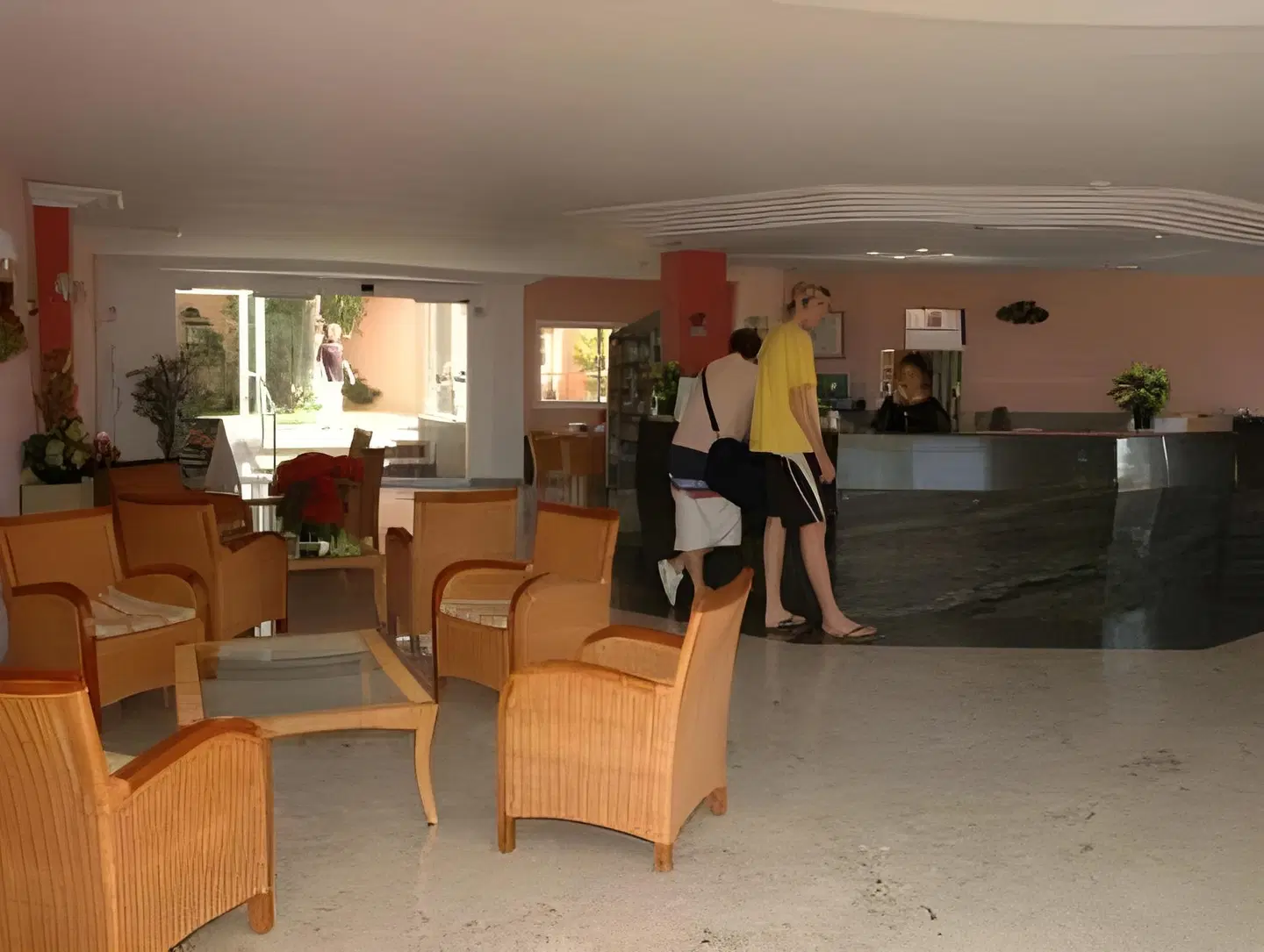 Turbo Club LOUNGE_LOBBY