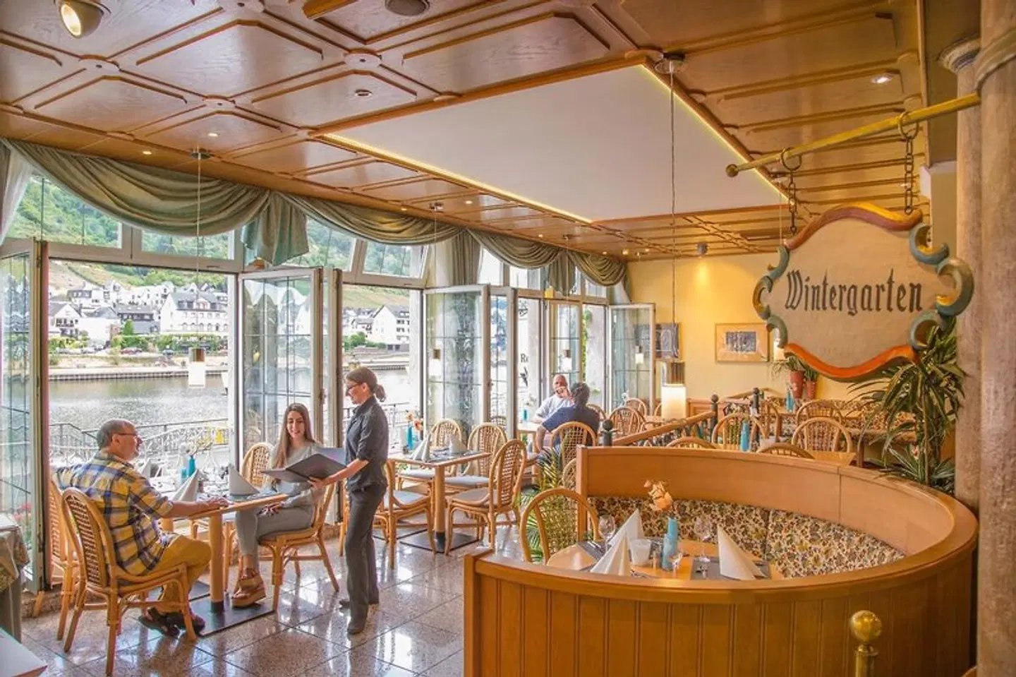 Hotel Karl Noss Restaurant