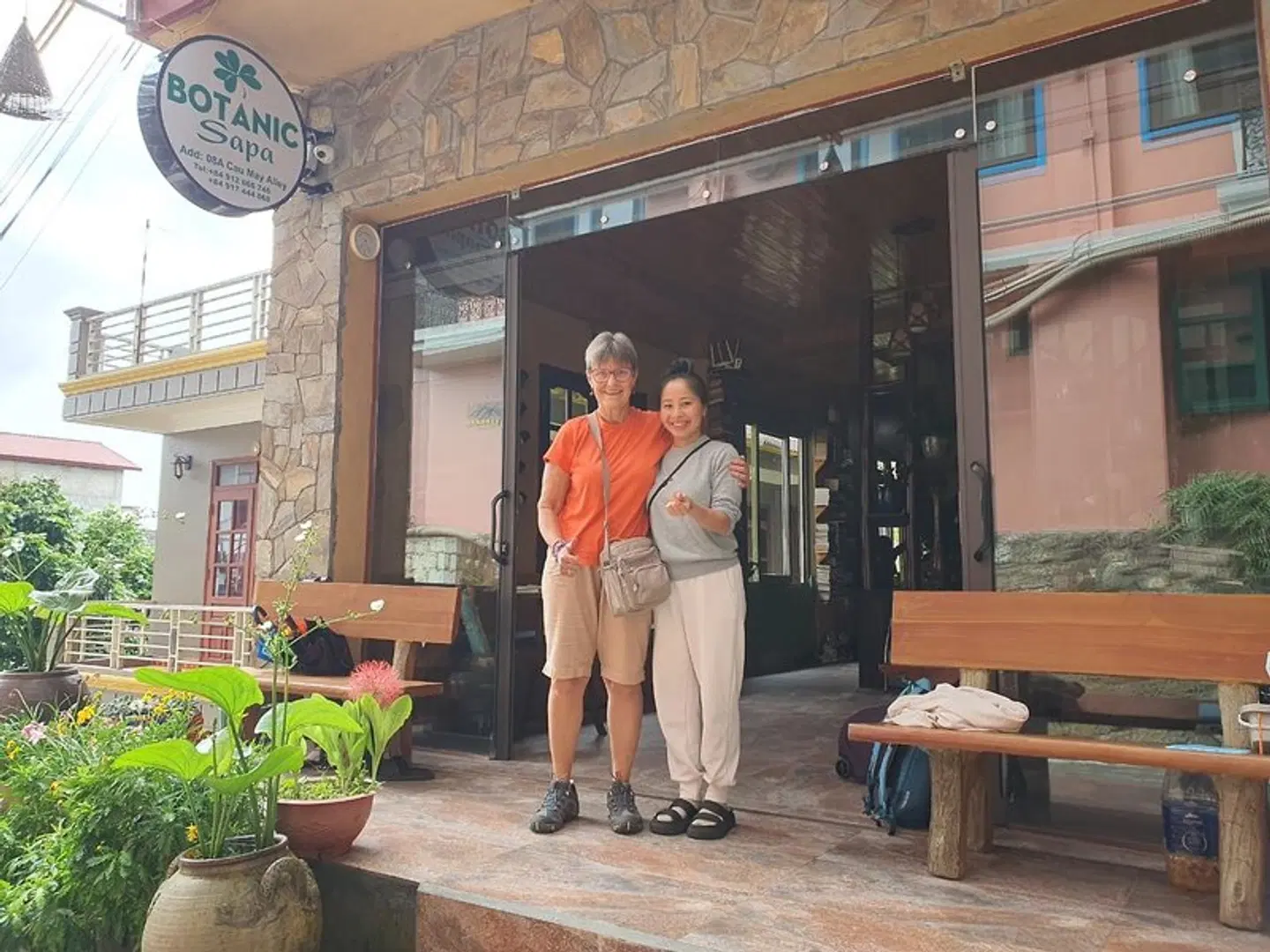 Botanic Sapa Hotel PEOPLE